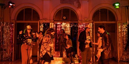 THE SHOW ……..Πόσο θ’αντέξουν;