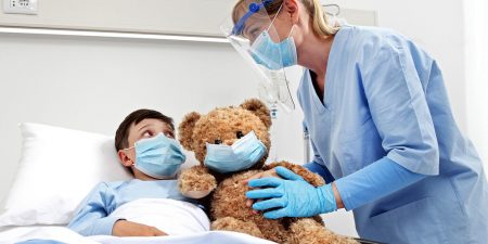 Επιδημιολογικά στοιχεία νοσηλείας παιδιών με COVID-19 όσο προελαύνει το στέλεχος  Όμικρον