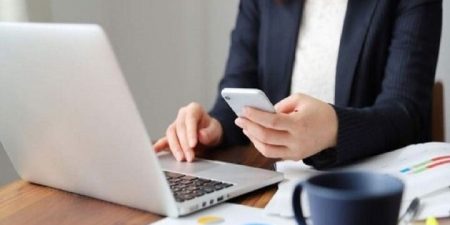 Υπ. Εργασίας: Σύσταση για επιστροφή στις δουλειές με τηλεργασία