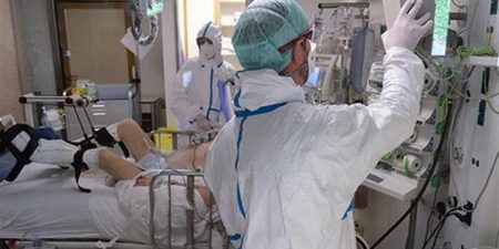 Οι περισσότεροι ασθενείς με  COVID-19 που χρειάστηκαν νοσηλεία σε ΜΕΘ παρουσιάζουν διαταραχές ένα χρόνο αργότερα