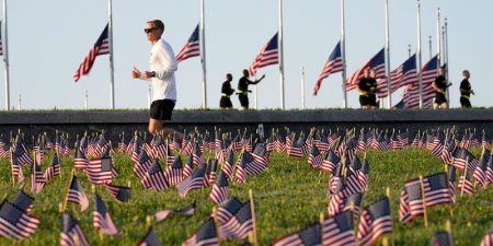 Οι θάνατοι από COVID-19 οδήγησαν σε μεγάλη μείωση του προσδόκιμου ζωής στις ΗΠΑ