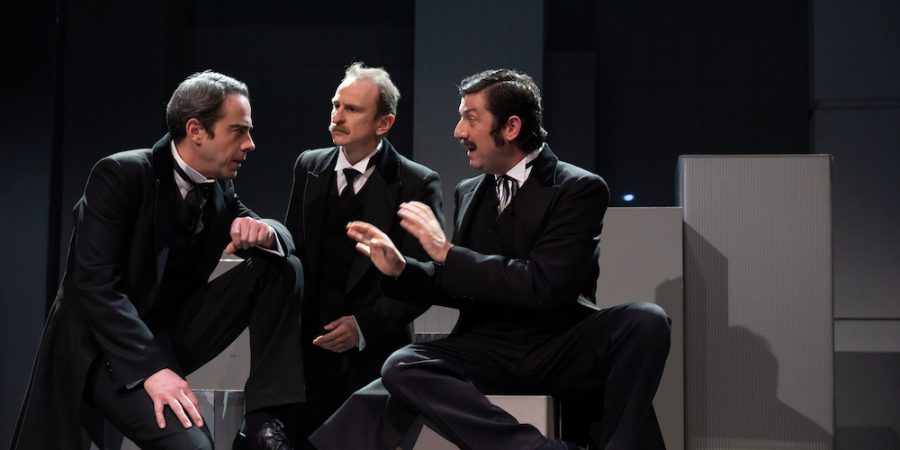 “H Τριλογία των Λήμαν Μπράδερς” με αλλαγές στη διανομή