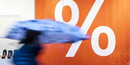 Κομισιόν: Προβλέψεις για ευρωπαϊκή και ελληνική οικονομία