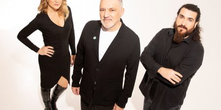 Ο Νίκος Πορτοκάλογλου και «Ένα φως αναμμένο»