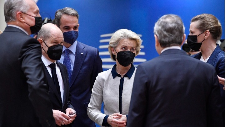 Λεπτομέρειες για τις νέες ευρωπαϊκές κυρώσεις κατά της Ρωσίας