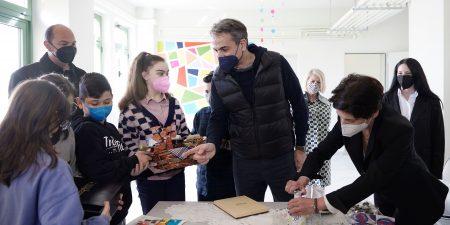 Οι καινοτομίες που εισάγονται στη φιλοσοφία λειτουργίας του σχολείου, μέσω Σύρου