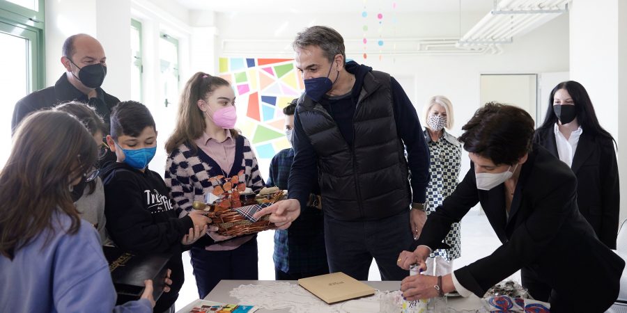 Οι καινοτομίες που εισάγονται στη φιλοσοφία λειτουργίας του σχολείου, μέσω Σύρου