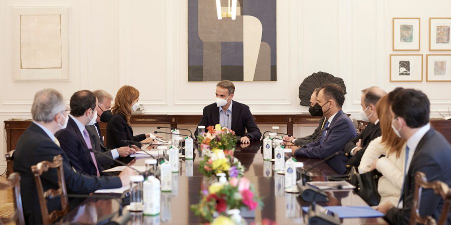 Συνάντηση του Πρωθυπουργού Κυριάκου Μητσοτάκη με το νέο προεδρείο της Ένωσης Ελλήνων Εφοπλιστών