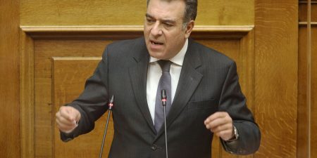 Παρέμβαση Κόνσολα για να μην επιβαρυνθούν οι ιδιοκτήτες ενοικιαζομένων αυτοκινήτων με πρόσθετα τέλη κυκλοφορίας