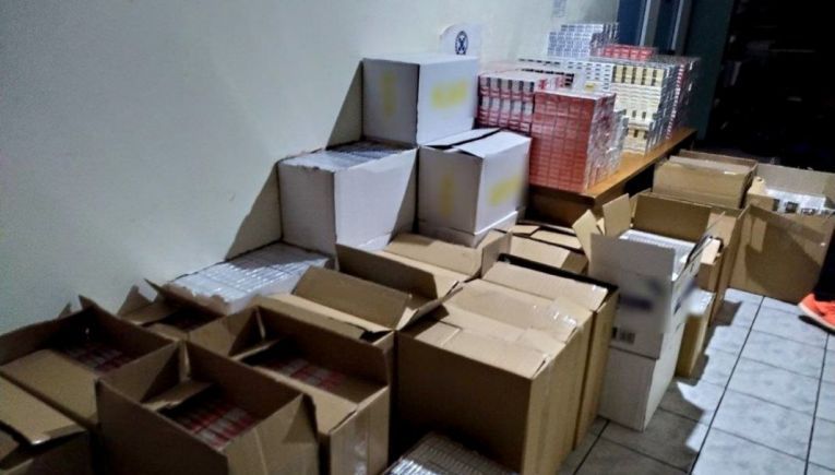 Κατάσχεση 3 τόνων λαθραίων καπνικών – Σύλληψη 3 εμπλεκόμενων