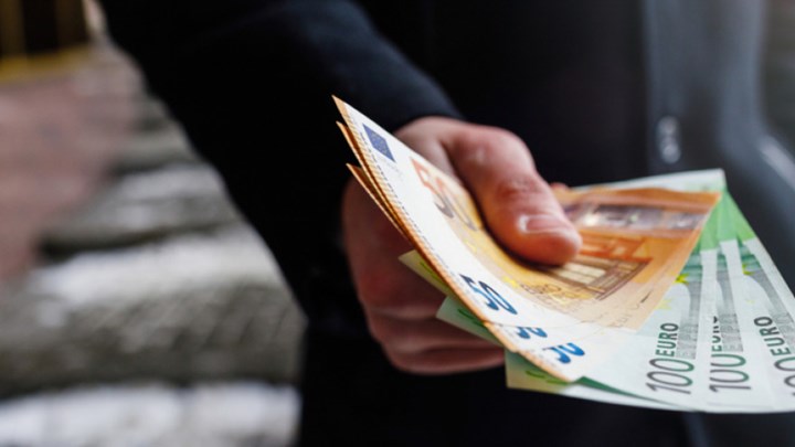 Έκτακτη επιχορήγηση έως 400.000 ευρώ για πληττόμενες επιχειρήσεις από την πανδημία COVID-19