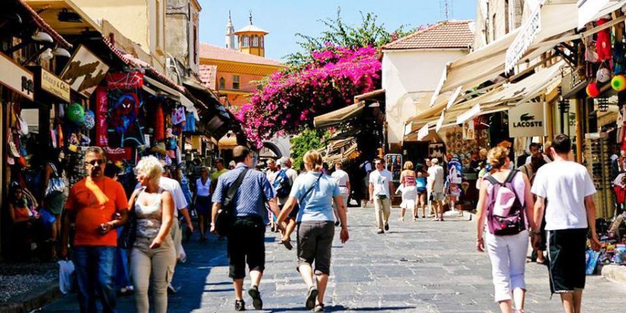 Ο Τουρισμός στην Αθήνα επιστρέφει ενισχύοντας την τοπική οικονομία