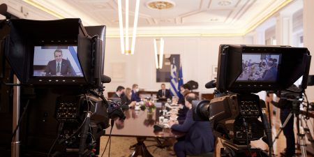 Μητσοτάκης-Ντομπρόβσκις: Στην Ελλάδα η πρώτη δόση των 3,6 δισ. ευρώ από το Ταμείο Ανάκαμψης