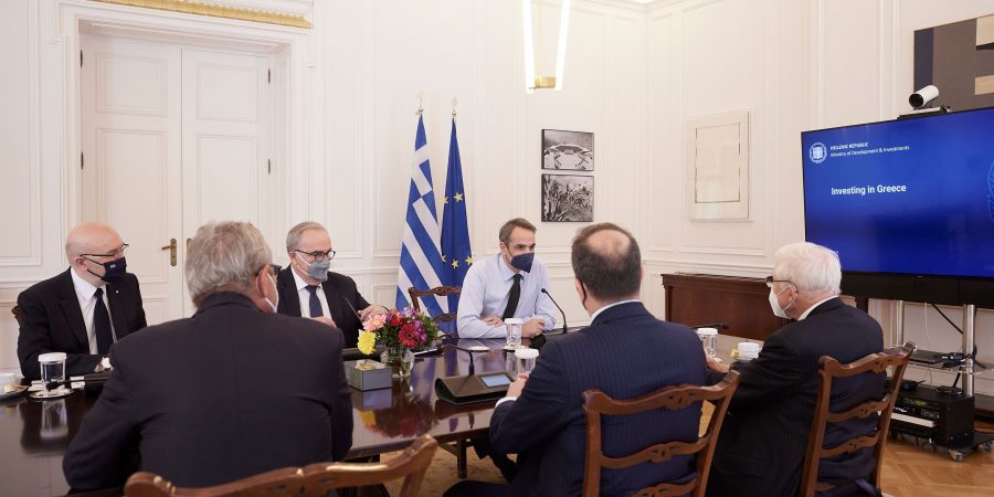 Συνάντηση του Πρωθυπουργού με τον Charles Dallara του επενδυτικού ομίλου Partners Group και τον CEO της Pharmathen, Δημήτρη Καδή