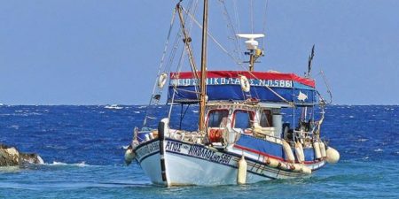 Παρατείνεται η απαλλαγή των κατά κύριο επάγγελμα αγροτών και των αλιέων παράκτιας αλιείας από το τέλος επιτηδεύματος και για το φορολογικό έτος 2021