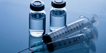 Νεότερα εμβόλια έναντι της COVID-19 μπορεί να παρέχουν προστασία σε ασθενείς με ανοσολογική ανεπάρκεια των Β-λεμφοκυττάρων