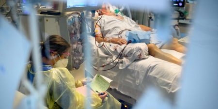 Υπερβάλλουσα θνησιμότητα 2020-2021 λόγω COVID-19