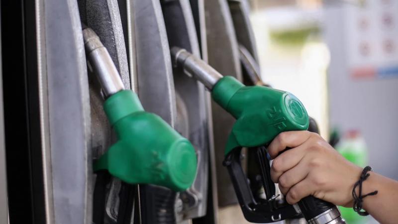 Επίδομα βενζίνης: Ξεκινούν σήμερα οι αιτήσεις