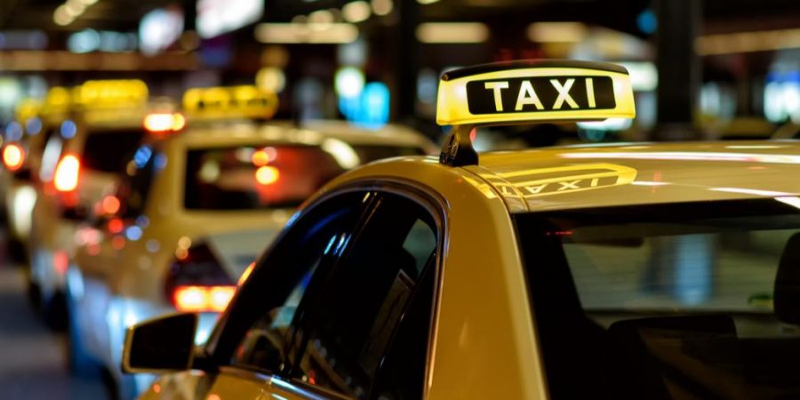 Ξεκίνησε η υποβολή αιτήσεων για χορήγηση Αποζημίωσης Ειδικού Σκοπού  σε υπηρεσίες ταξί για την κάλυψη του αυξημένου κόστους καυσίμων κίνησης