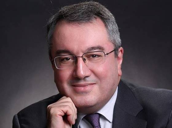 Ηλίας Μόσιαλος: Θεραπείες και εμβόλια για την ευλογιά των πιθήκων