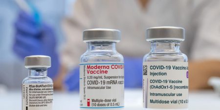 Οι τέσσερις δόσεις εμβολίου COVID-19 οδηγούν σε αξιοσημείωτη χημική και κυτταρική ανοσία έναντι του SARS-CoV-2