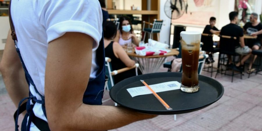 Υπ. Εργασίας: Άμεσα η κήρυξη ως υποχρεωτικής της Συλλογικής Σύμβασης Εργασίας στον επισιτιστικό κλάδο