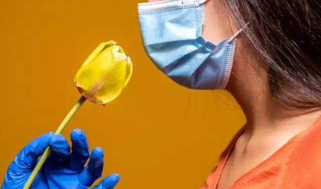 5% των ατόμων μετά από COVID-19 αναπτύσσουν επίμονη και μακροχρόνια δυσλειτουργία της όσφρησης και της γεύσης