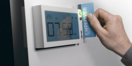 Ψηφιακή Κάρτα Εργασίας: Τα ποσοστά εφαρμογής σε τράπεζες και σούπερ μάρκετ