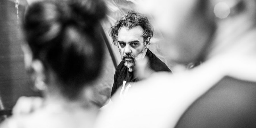 Αργύρης Ξάφης:  «Δεν με ενδιαφέρει ένα ειδικό θέατρο, όσο κι αν με εντυπωσιάζει. Με ενδιαφέρει ένα προσωπικό θέατρο»