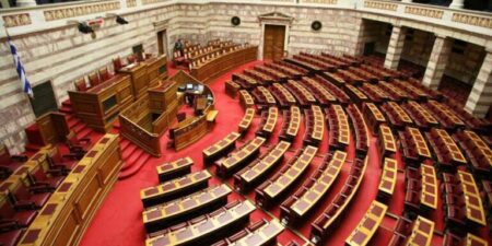 Στις 22/8 θα συζητηθούν τα αιτήματα Αλ. Τσίπρα και ΣΥΡΙΖΑ για έκτακτες συνεδριάσεις