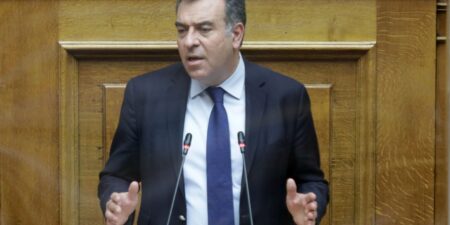 Πρόταση του Μάνου Κόνσολα για την ανάπτυξη του αεροπορικού τουρισμού στα Δωδεκάνησα