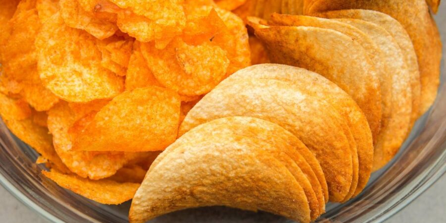 Η κατανάλωση υπερ-επεξεργασμένων τροφίμων αυξάνει τον κίνδυνο για COVID-19