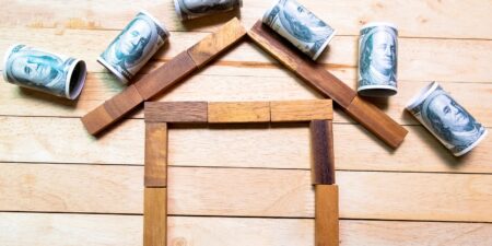 ΕΛΣΤΑΤ: Το 50% των νοικοκυριών δαπανούν περισσότερα από 1.297 ευρώ το μήνα