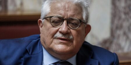 Κ. Τζαβάρας: «Το κράτος πρέπει να θωρακίσει τους δανειολήπτες και όχι να διευκολύνει τα funds»