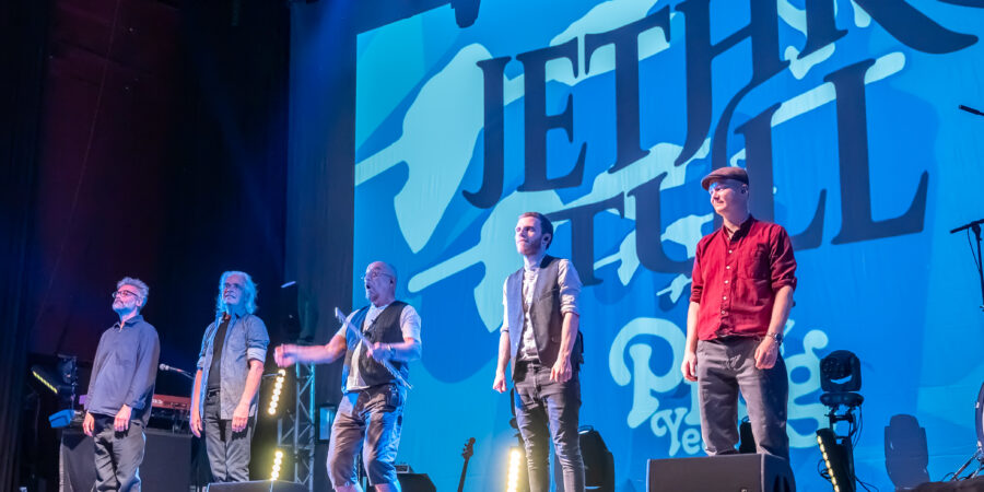 ΙΑΧΕΣ 2022: ΦΕΣΤΙΒΑΛ ΣΤΗ ΣΚΙΑ ΤΩΝ ΒΡΑΧΩΝ