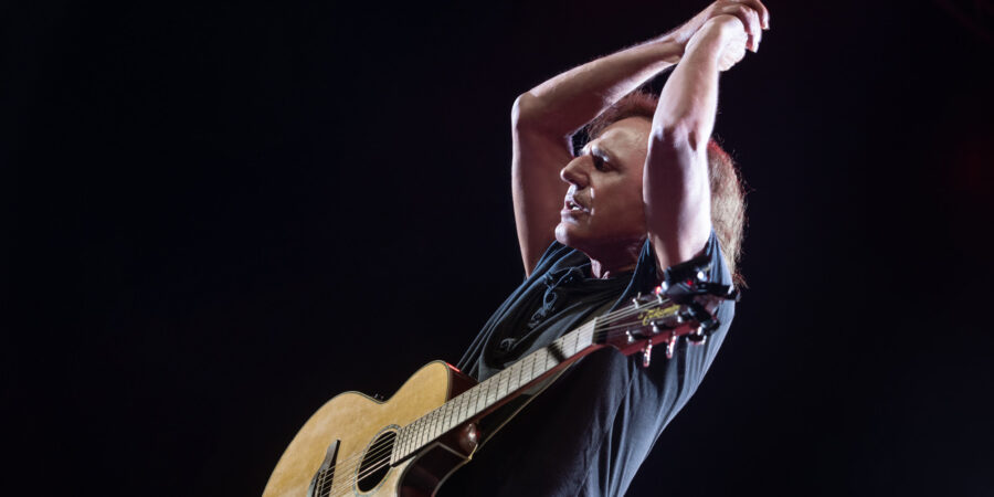 Βασίλης Παπακωνσταντίνου