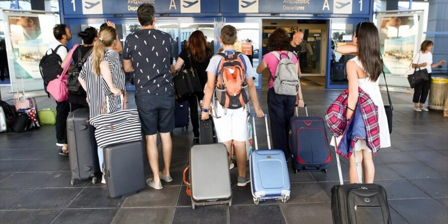 Ελ. Βενιζέλος:  Η κίνηση εσωτερικού ξεπέρασε τα επίπεδα του 2019 κατά 1,5%