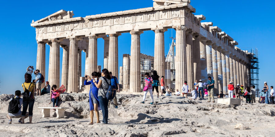 ΤτΕ: Στα 12,7 δισ. ευρώ τα έσοδα από τον τουρισμό στο οκτάμηνο Ιανουαρίου – Αυγούστου