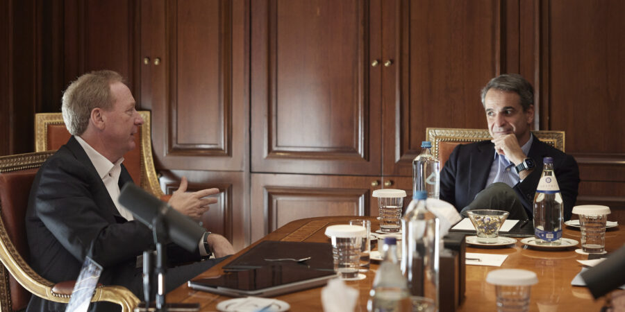 Συνάντηση του Κυριάκου Μητσοτάκη με τον Πρόεδρο της Microsoft, Brad Smith