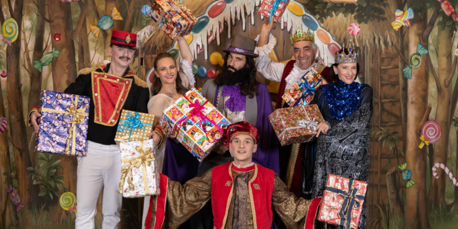 Ο ΚΑΡΥΟΘΡΑΥΣΤΗΣ