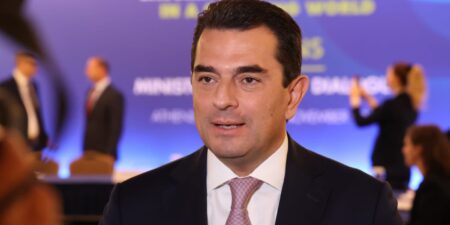 Σκρέκας: Χωρίς επίδραση στην ελληνική ναυτιλία το πλαφόν ρωσικό πετρέλαιο