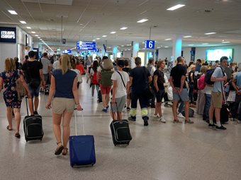 ΤτΕ: Πλεόνασμα 15,436 δισ. ευρώ στο ταξιδιωτικό ισοζύγιο Ιανουαρίου-Οκτωβρίου 2022