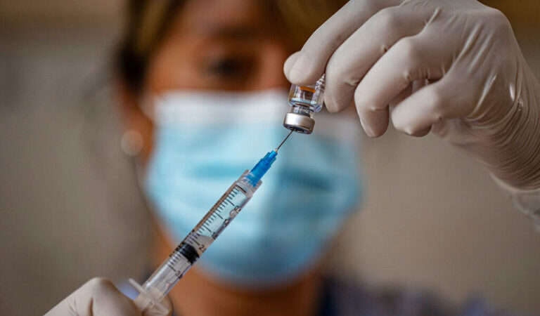 Συγκριτική αποτελεσματικότητα της τρίτης δόσης εμβολίων mRNA έναντι του SARS-CoV-2