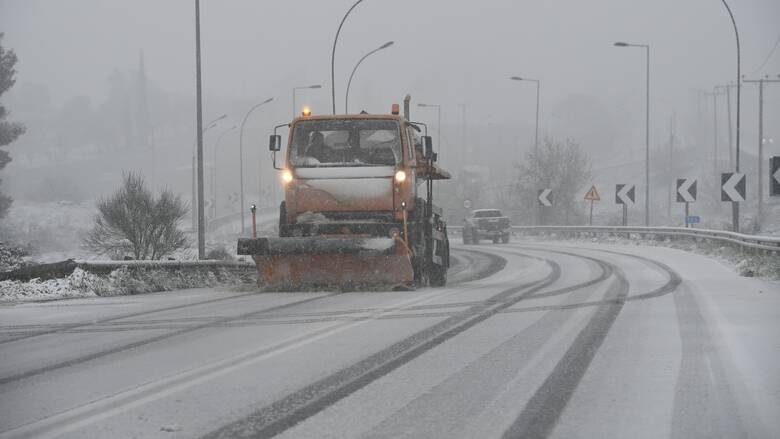 Κακοκαιρία «Μπάρμπαρα»: Υπενθύμιση για τις υποχρεώσεις των επιχειρήσεων και τα δικαιώματα των εργαζομένων