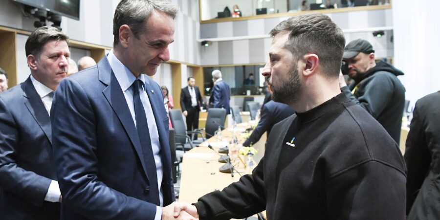 Συναντήσεις του Κυριάκου Μητσοτάκη με τον Emmanuel Macron και τον Volodymyr Zelensky