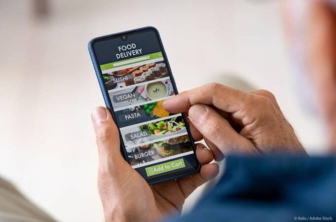 Ψηφιακές πλατφόρμες εργασίας: Το ΕΚ έτοιμο να διαπραγματευτεί για νέους κανόνες