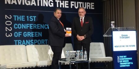 Απονομή «Exceptional Contributional Award» στον Πρόεδρο του Ε.Β.Ε.Π., Β. Κορκίδη, στο Αναπτυξιακό Συνέδριο Green Transport & Logistics