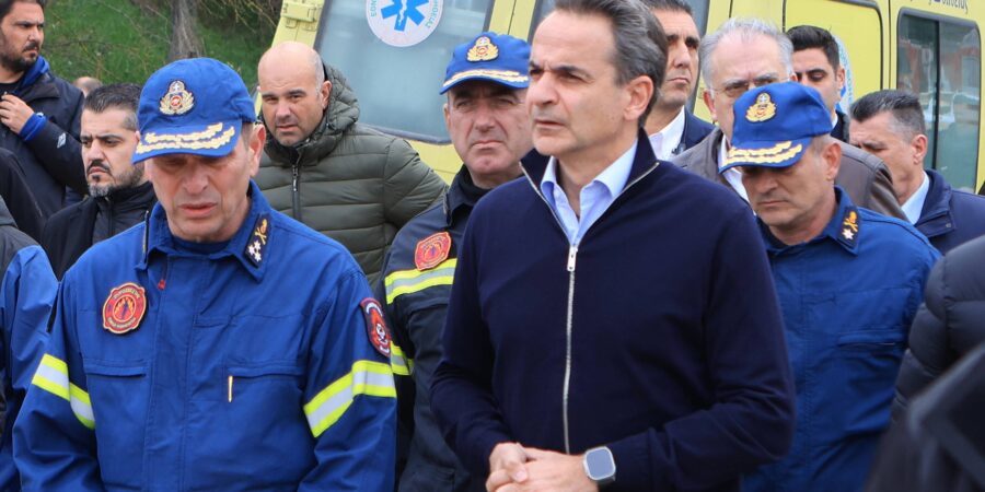 Μητσοτάκης: Θα δουλέψουμε ώστε αυτό το «ποτέ ξανά» που άκουσα στη Λάρισα να μην μείνει λόγος κενός