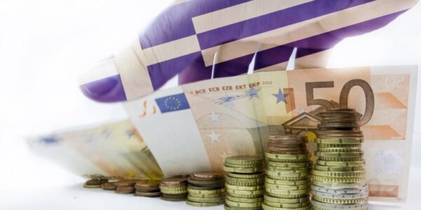 Το ποσό των 2,5 δισ. ευρώ άντλησε το Ελληνικό Δημόσιο από το 5ετές ομόλογο