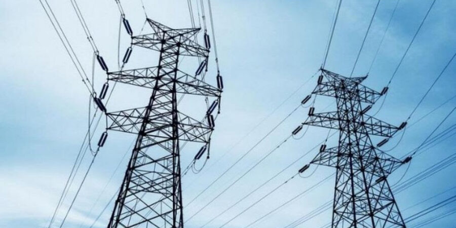 Μείωση 55% στις τιμές της ηλεκτρικής ενέργειας σε σχέση με τον Δεκέμβριο